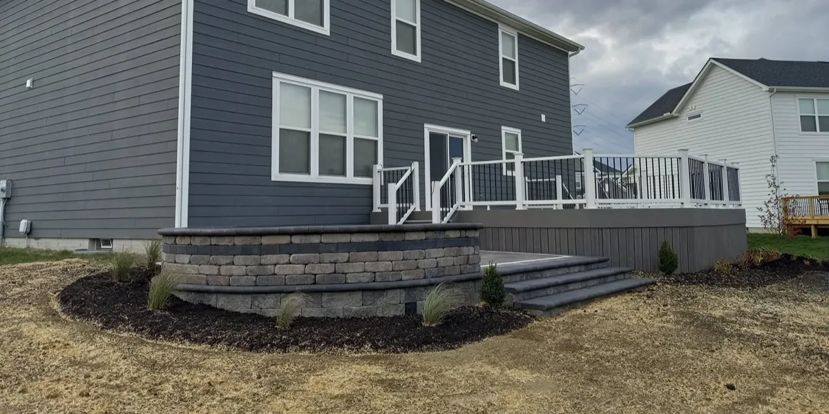 We built this deck and patio for a homeowner near Columbus, Ohio.