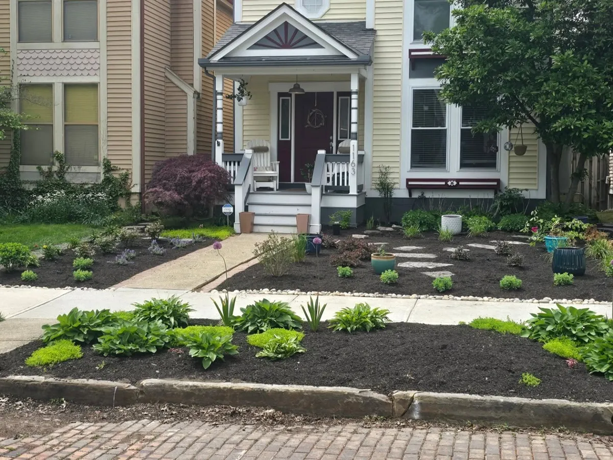 front-yard-for-curb-appeal-contractor